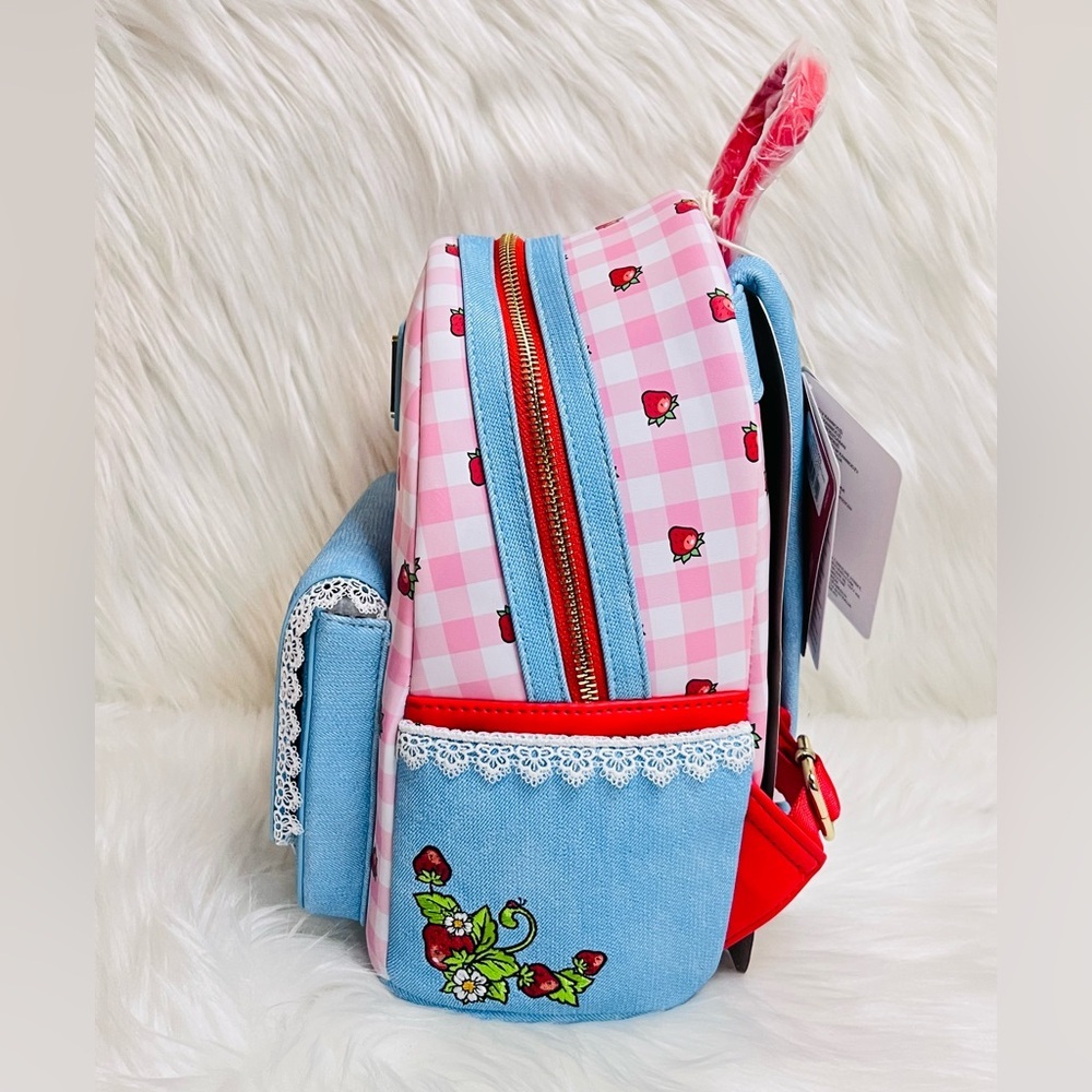 Strawberry Shortcake Loungefly Backpack - Picture 5 of 6